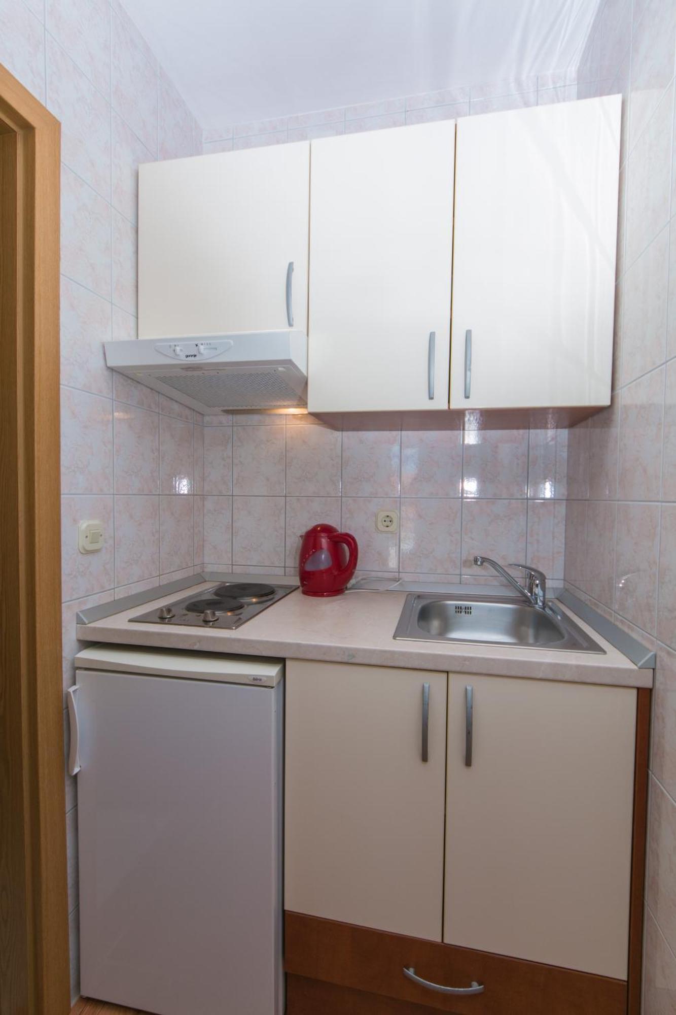 Apartments And Rooms By The Sea Brela, Makarska - 2752 Kamer foto