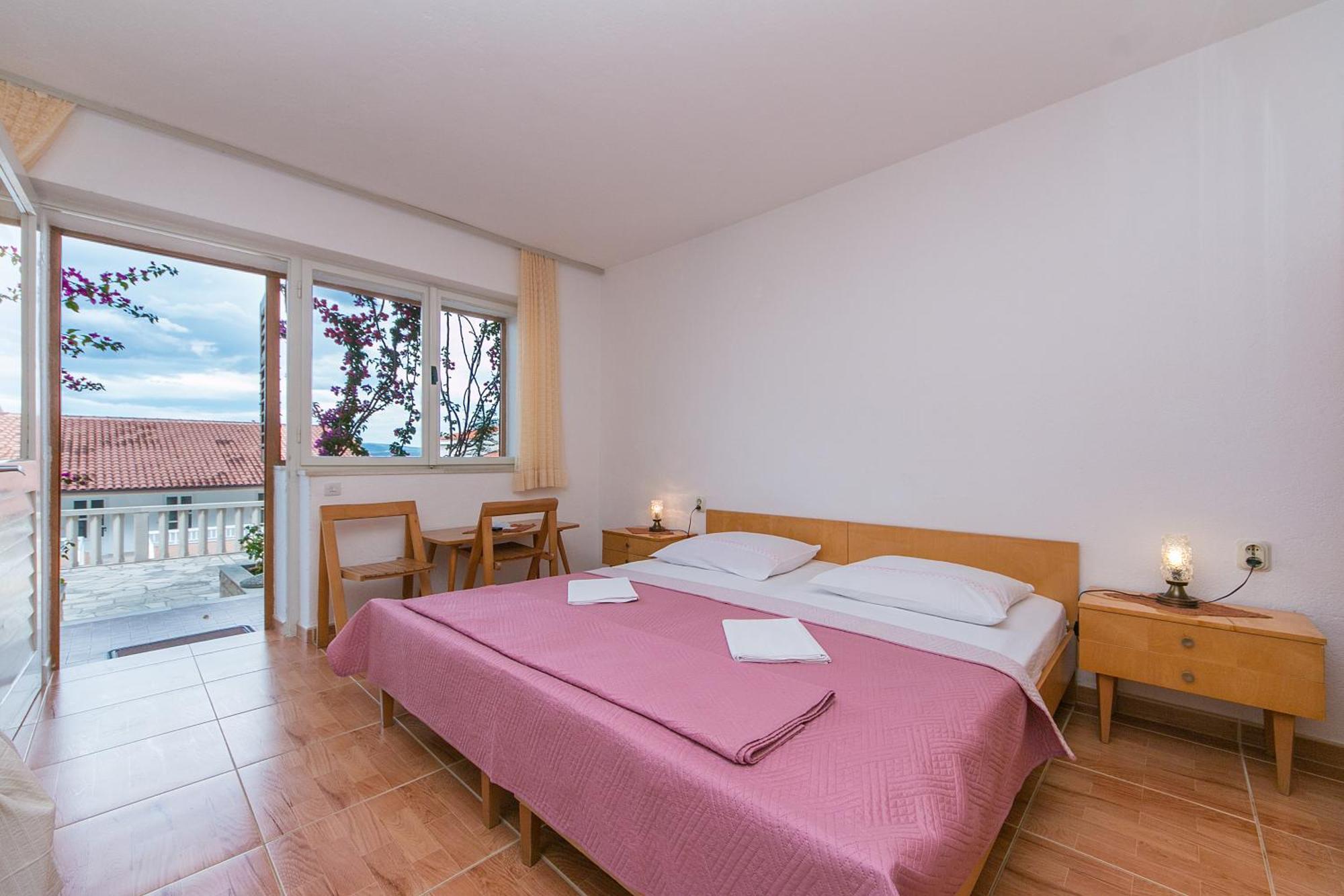 Apartments And Rooms By The Sea Brela, Makarska - 2752 Buitenkant foto