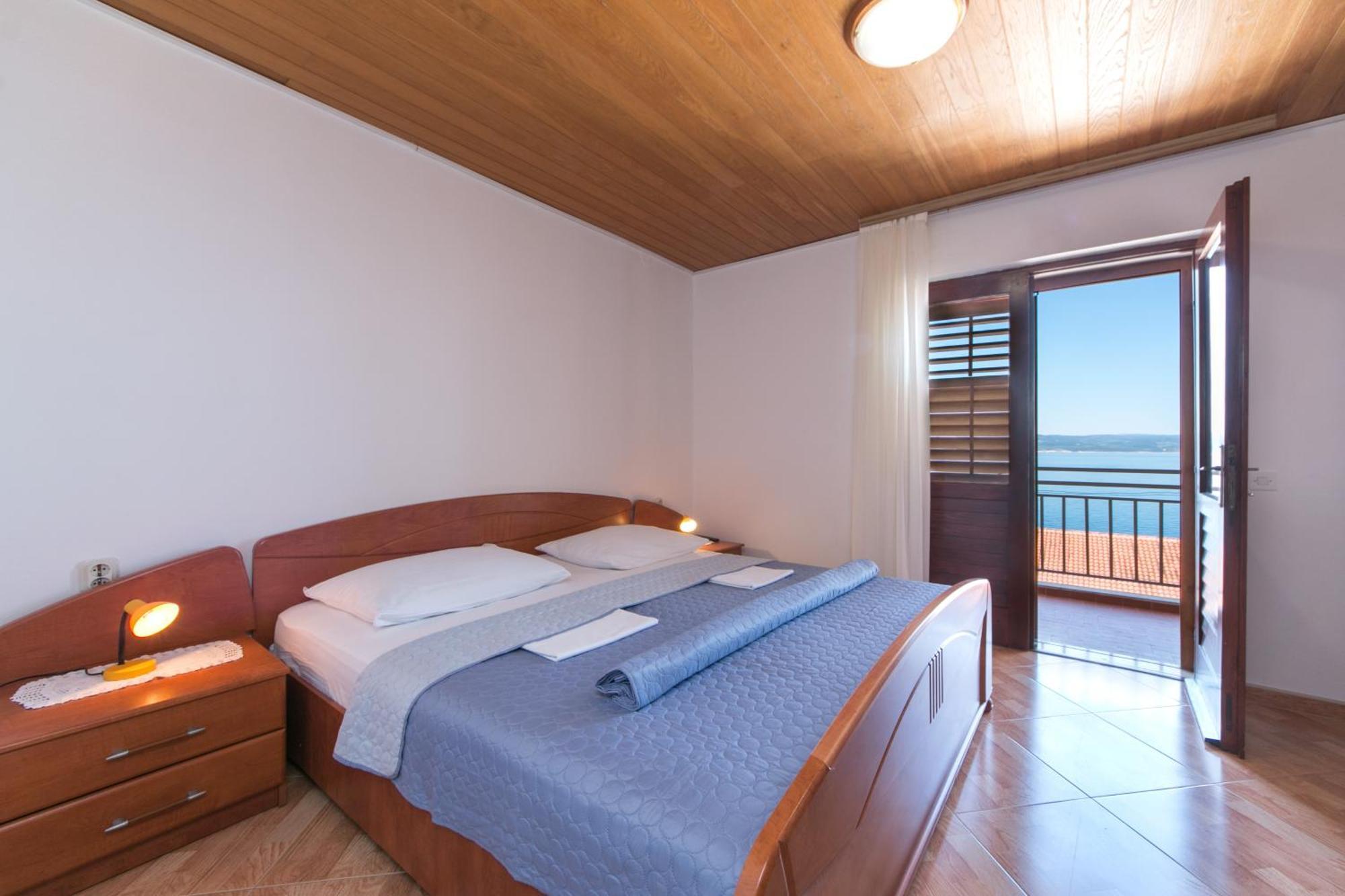 Apartments And Rooms By The Sea Brela, Makarska - 2752 Buitenkant foto