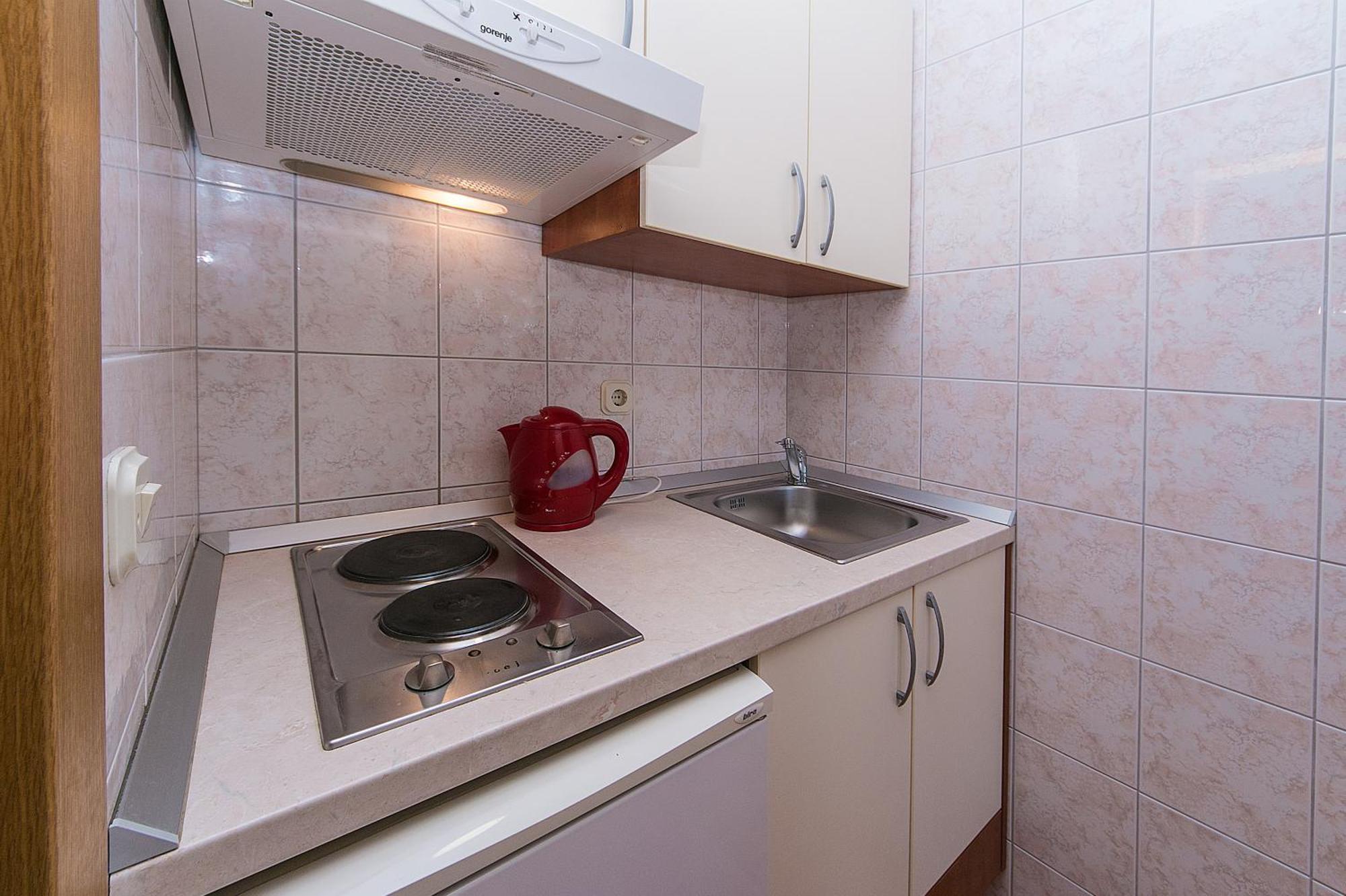 Apartments And Rooms By The Sea Brela, Makarska - 2752 Buitenkant foto