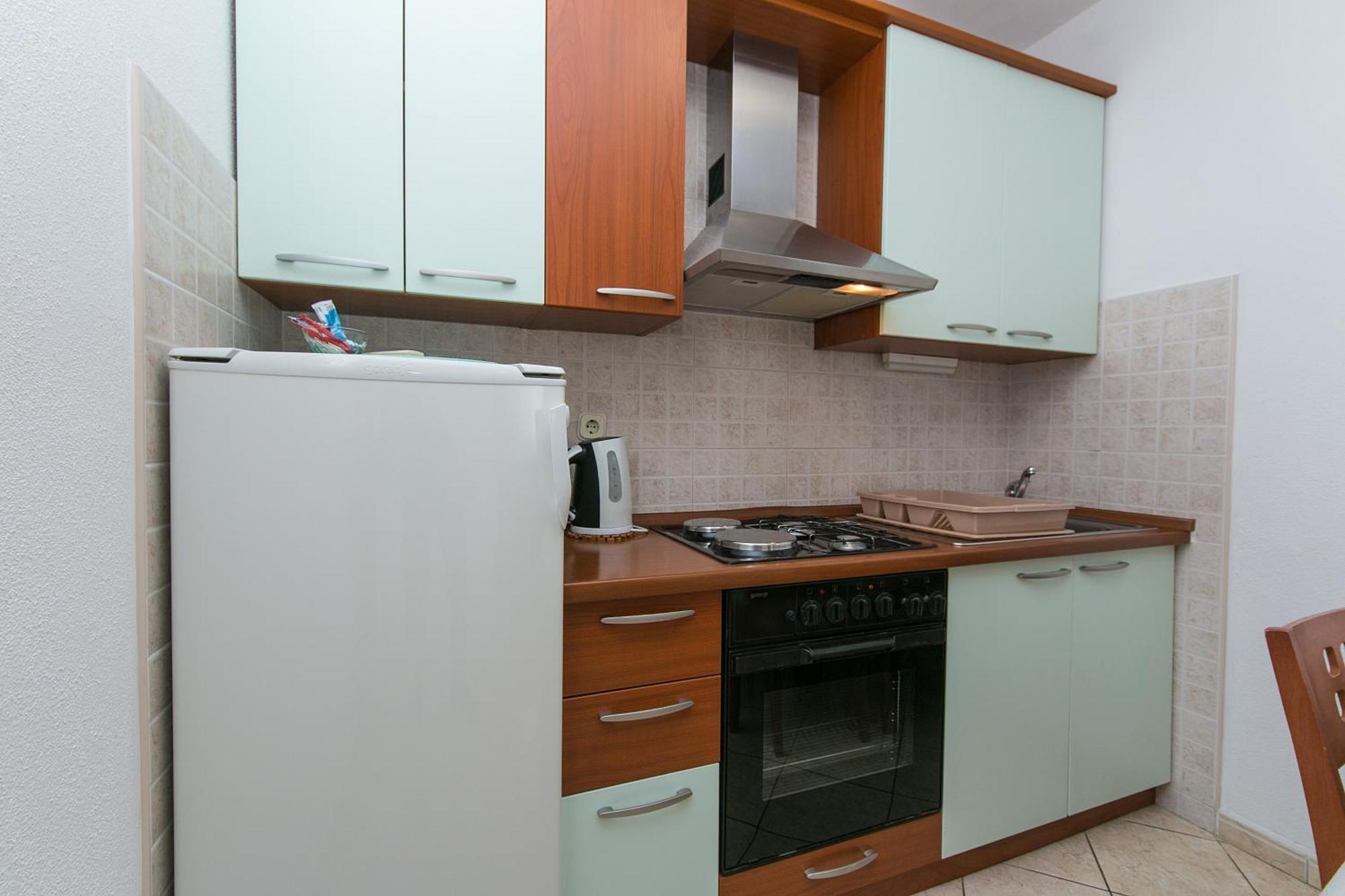 Apartments And Rooms By The Sea Brela, Makarska - 2752 Buitenkant foto