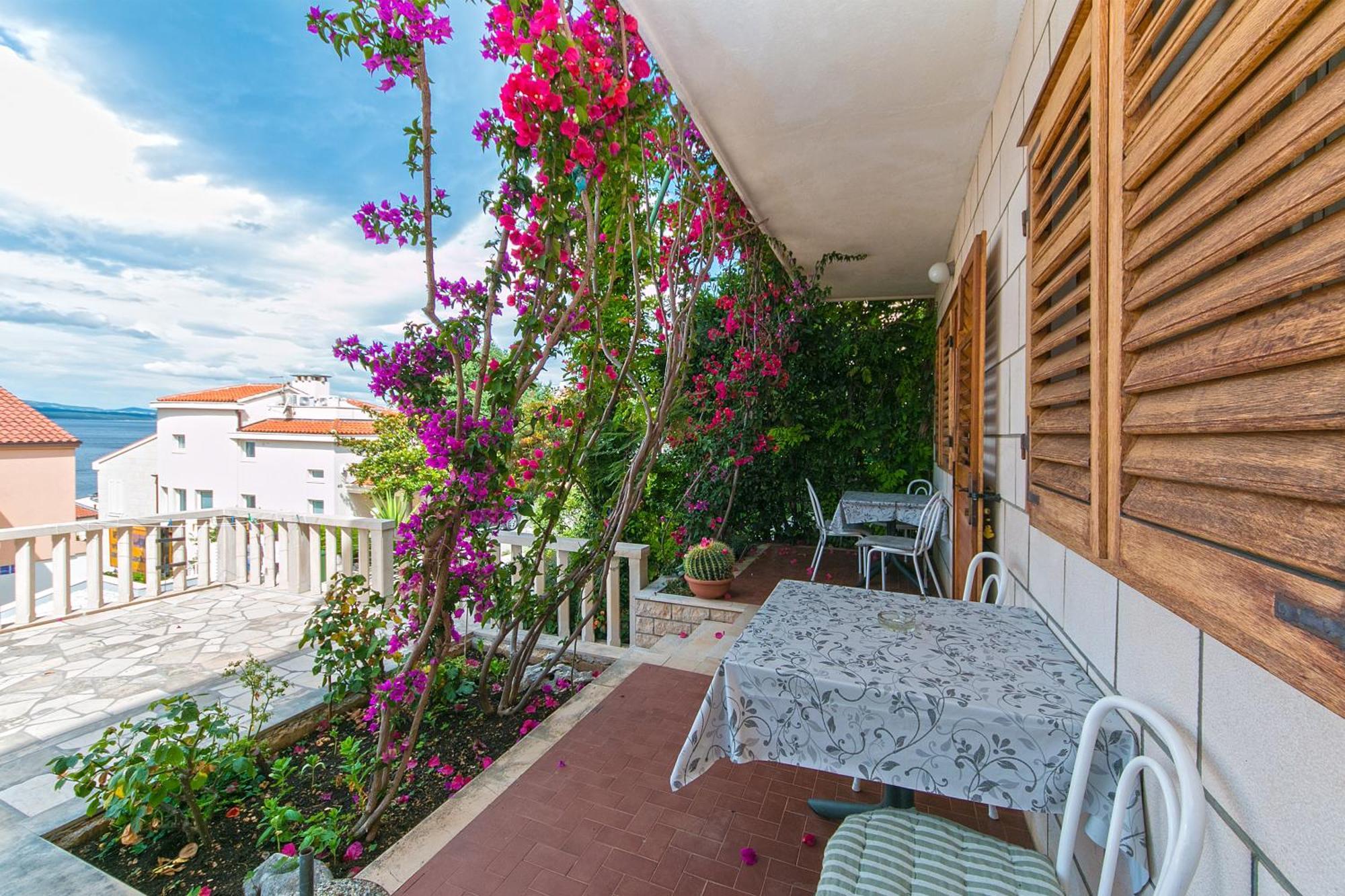 Apartments And Rooms By The Sea Brela, Makarska - 2752 Buitenkant foto