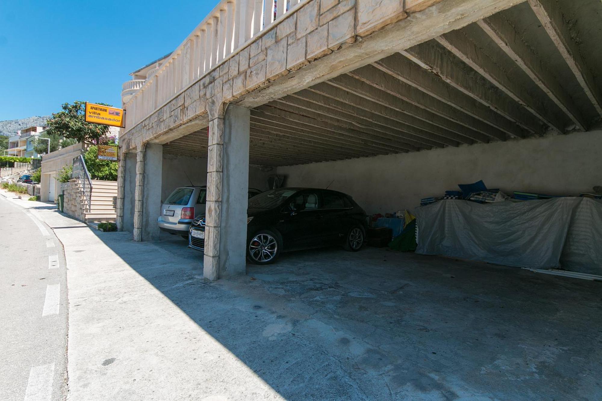 Apartments And Rooms By The Sea Brela, Makarska - 2752 Buitenkant foto