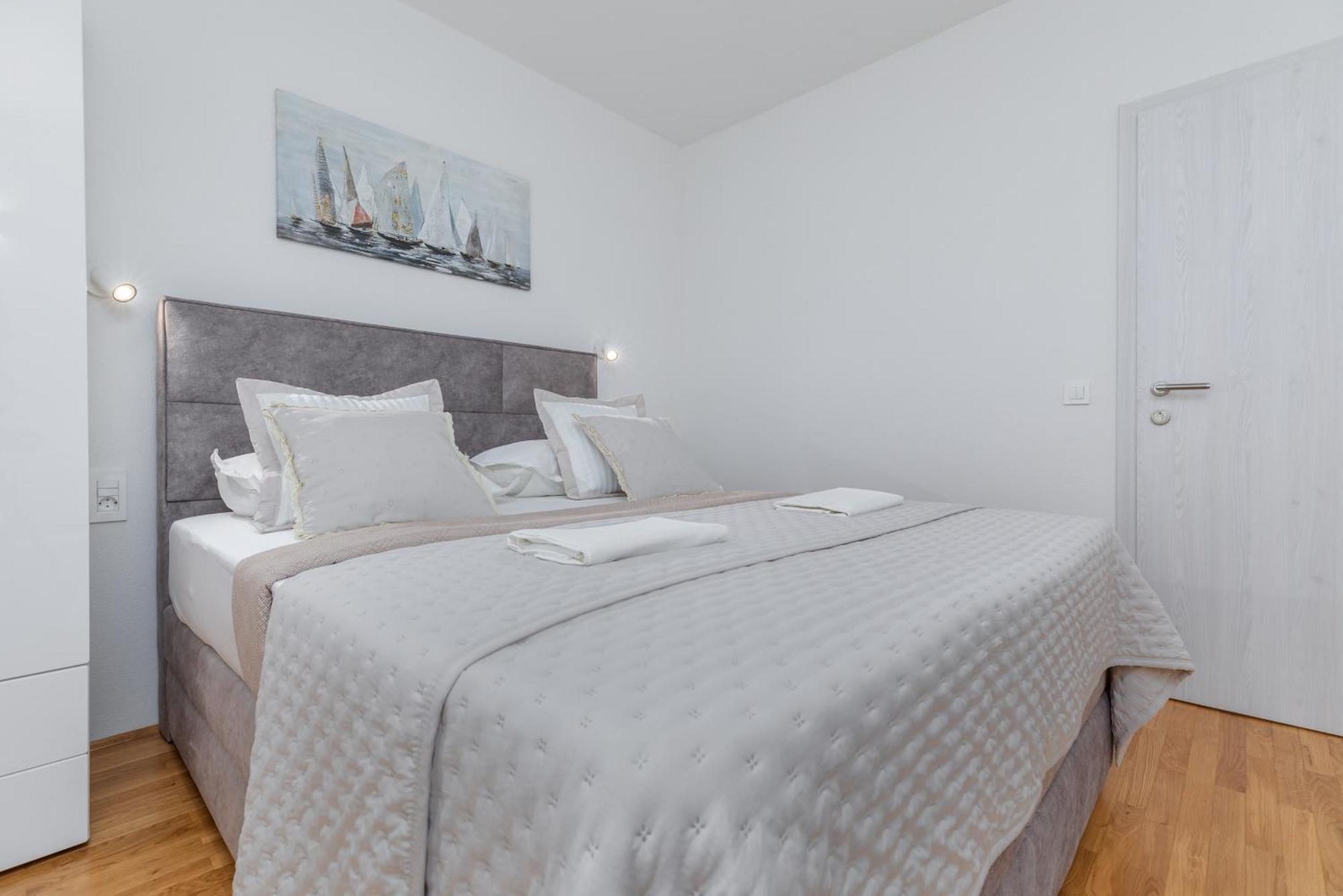Apartments And Rooms By The Sea Brela, Makarska - 2752 Kamer foto